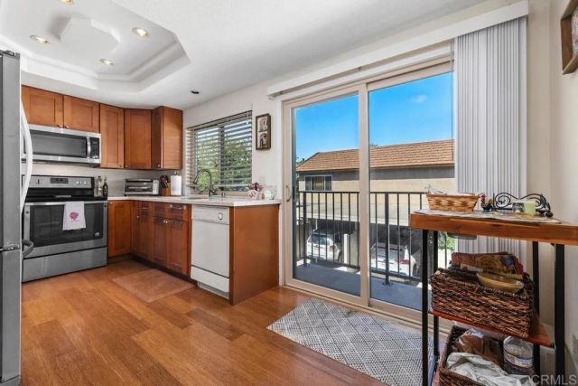 2756 Meadow Lark Drive, San Diego, CA 92123