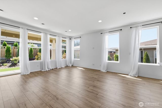 15203 182nd Avenue E, Bonney Lake, WA 98391