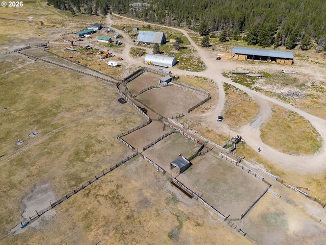 1950 SILVER LAKE Rd, Chiloquin, OR 97624