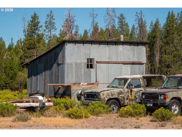 1950 SILVER LAKE Rd, Chiloquin, OR 97624