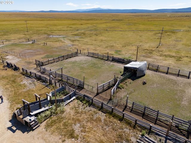 1950 SILVER LAKE Rd, Chiloquin, OR 97624