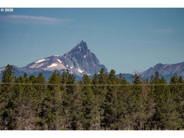1950 SILVER LAKE Rd, Chiloquin, OR 97624