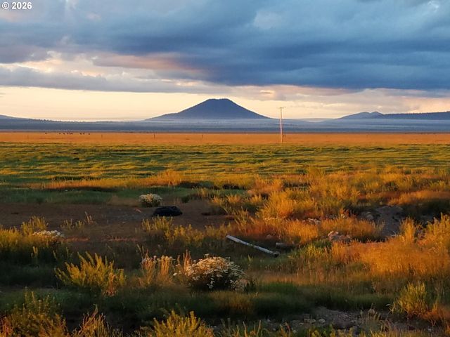 1950 SILVER LAKE Rd, Chiloquin, OR 97624