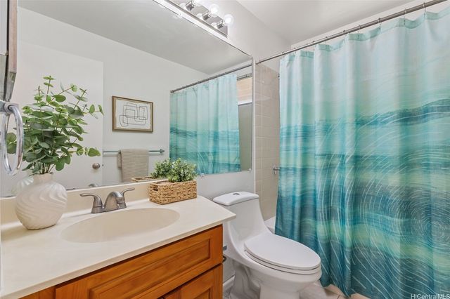 94-100 Huki Place 201, Waipahu, HI 96797