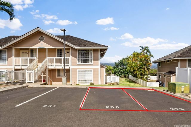 94-100 Huki Place 201, Waipahu, HI 96797