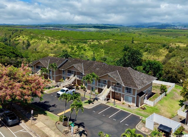 94-100 Huki Place 201, Waipahu, HI 96797