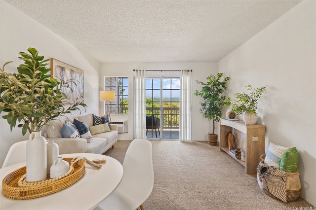 94-100 Huki Place 201, Waipahu, HI 96797