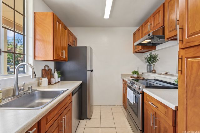 94-100 Huki Place 201, Waipahu, HI 96797