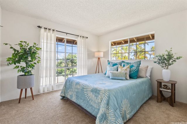 94-100 Huki Place 201, Waipahu, HI 96797