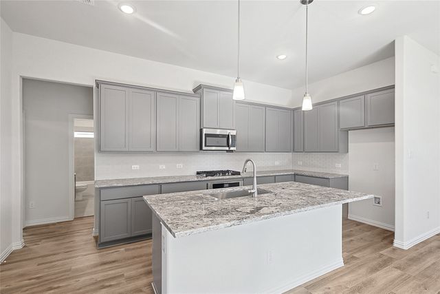 1111 Sedona Lane, Red Oak, TX 75154