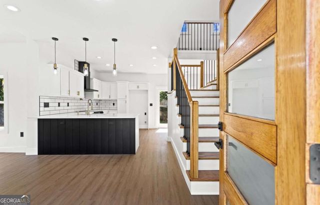 525 Medlock Road, Decatur, GA 30030