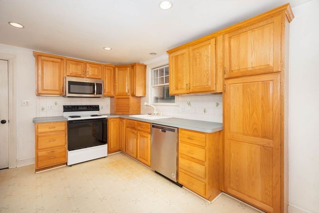 32 Tingley Road, Braintree, MA 02184