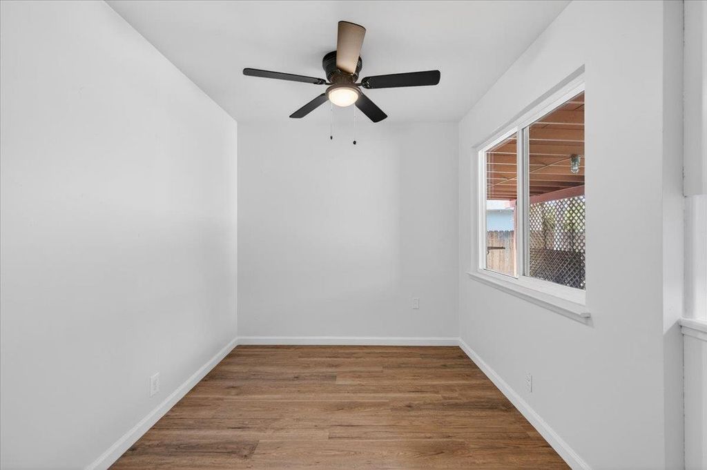 Image 6 of property listing at 1604 S Sierra Vista Avenue, Fresno, CA 93702