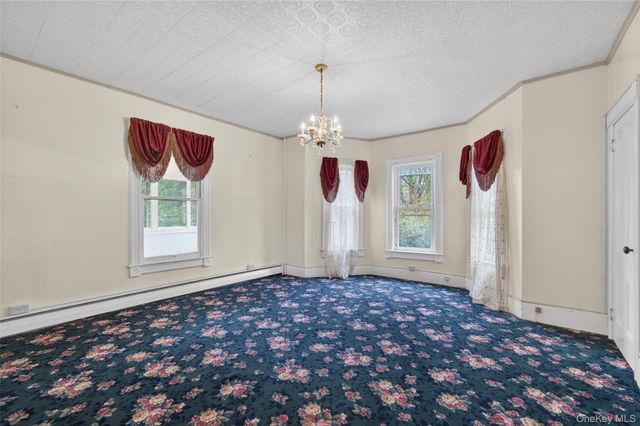 70 North Road, Bloomingburg, NY 12721