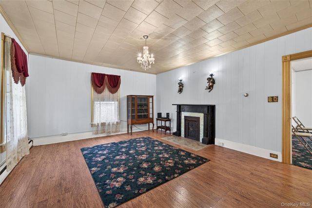 70 North Road, Bloomingburg, NY 12721