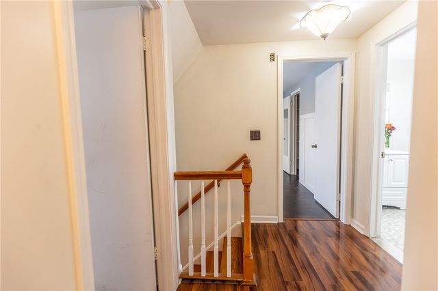 1441 Chigwell Ln N, Webster, NY 14580