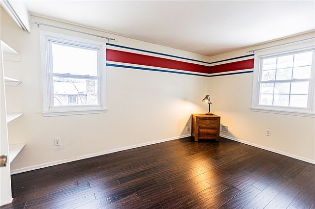 1441 Chigwell Ln N, Webster, NY 14580