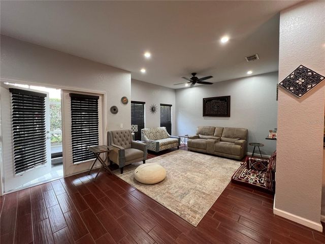 8210 DOWN ROYAL ROAD, Tampa, FL 33610
