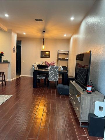 8210 DOWN ROYAL ROAD, Tampa, FL 33610