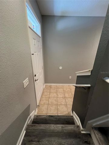 8210 DOWN ROYAL ROAD, Tampa, FL 33610