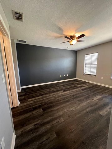 8210 DOWN ROYAL ROAD, Tampa, FL 33610