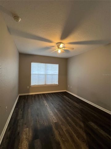 8210 DOWN ROYAL ROAD, Tampa, FL 33610