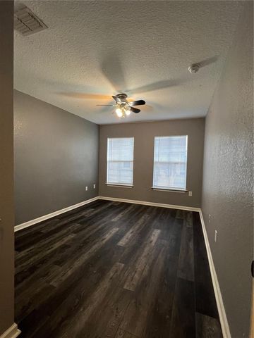 8210 DOWN ROYAL ROAD, Tampa, FL 33610