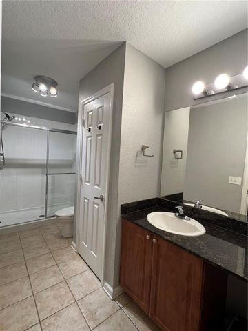 8210 DOWN ROYAL ROAD, Tampa, FL 33610