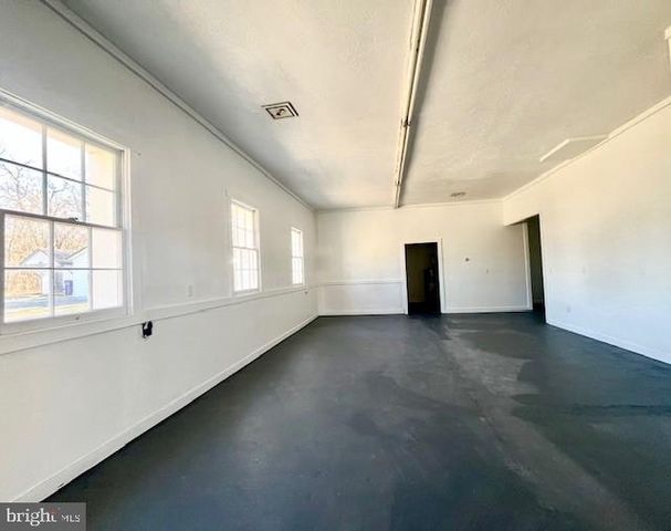 1759 US HWY BSN 340 W, Stanley, VA 22851