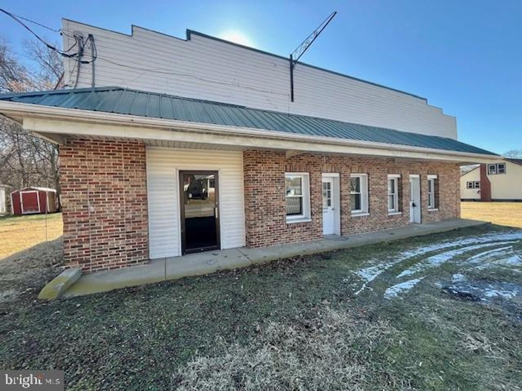 1759 US HWY BSN 340 W, Stanley, VA 22851