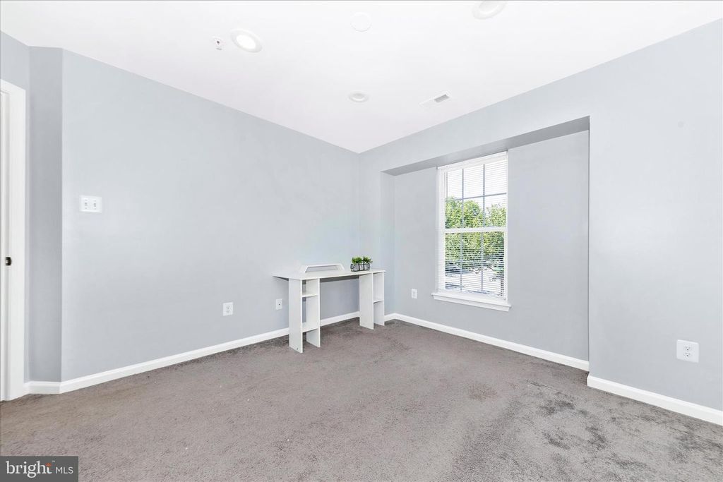 Image 24 of property listing at 201 ARBOR VISTA LN, Owings Mills, MD 21117