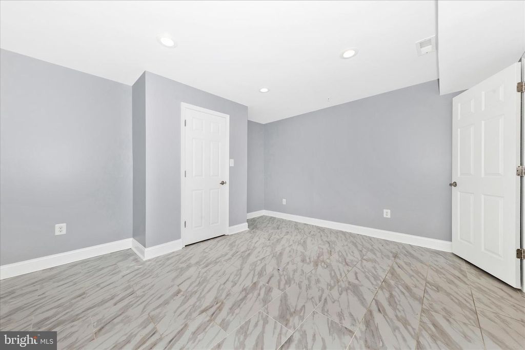 Image 32 of property listing at 201 ARBOR VISTA LN, Owings Mills, MD 21117