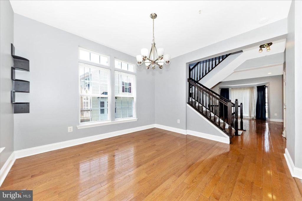 Image 6 of property listing at 201 ARBOR VISTA LN, Owings Mills, MD 21117