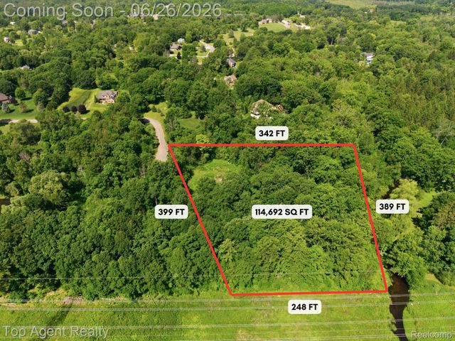 657 DONNA MAE, Addison Township, MI 48367