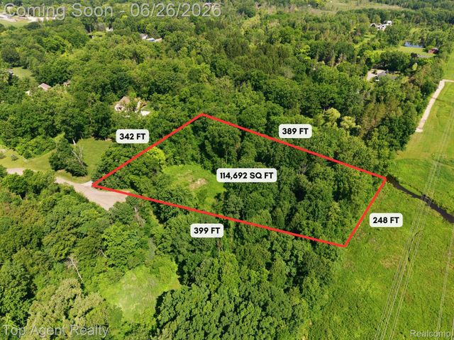 657 DONNA MAE, Addison Township, MI 48367