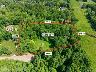 657 DONNA MAE, Addison Township, MI 48367