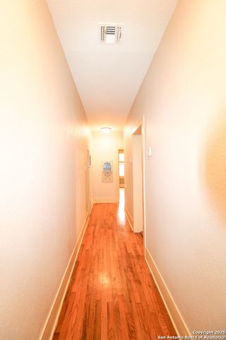 438 W Rosewood, San Antonio, TX 78212