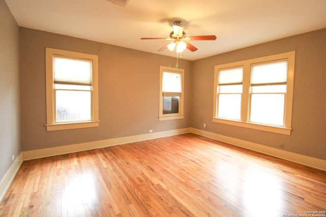 438 W Rosewood, San Antonio, TX 78212