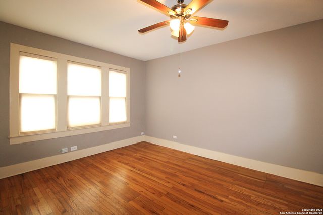 438 W Rosewood, San Antonio, TX 78212