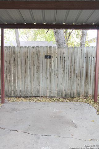 438 W Rosewood, San Antonio, TX 78212