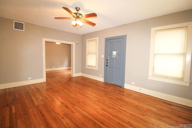 438 W Rosewood, San Antonio, TX 78212