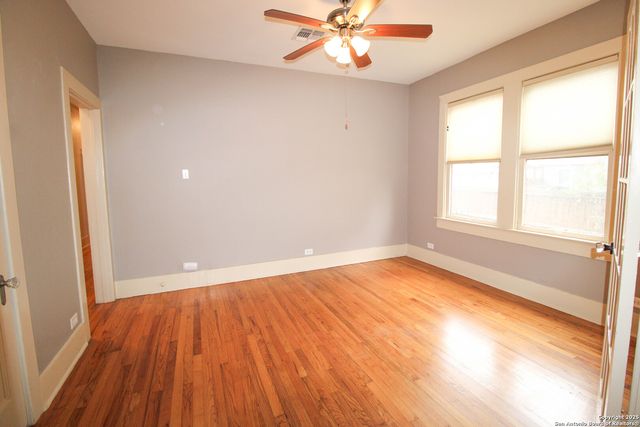 438 W Rosewood, San Antonio, TX 78212