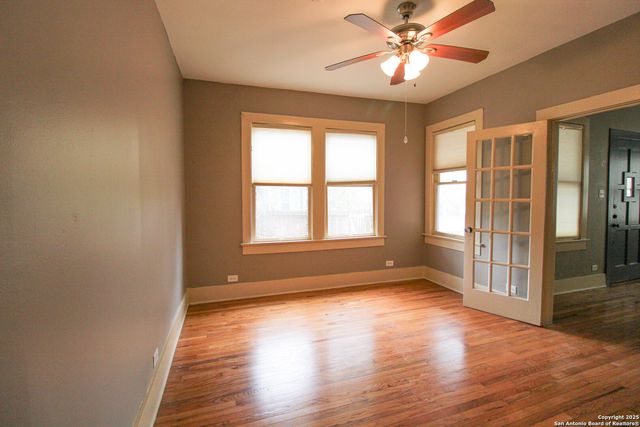 438 W Rosewood, San Antonio, TX 78212