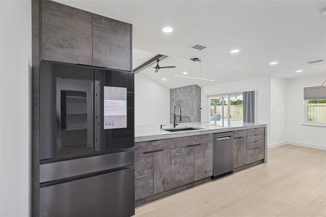 12417 Quincy Lane, Dallas, TX 75230