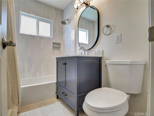5801 Sands, Huntington Beach, CA 92647