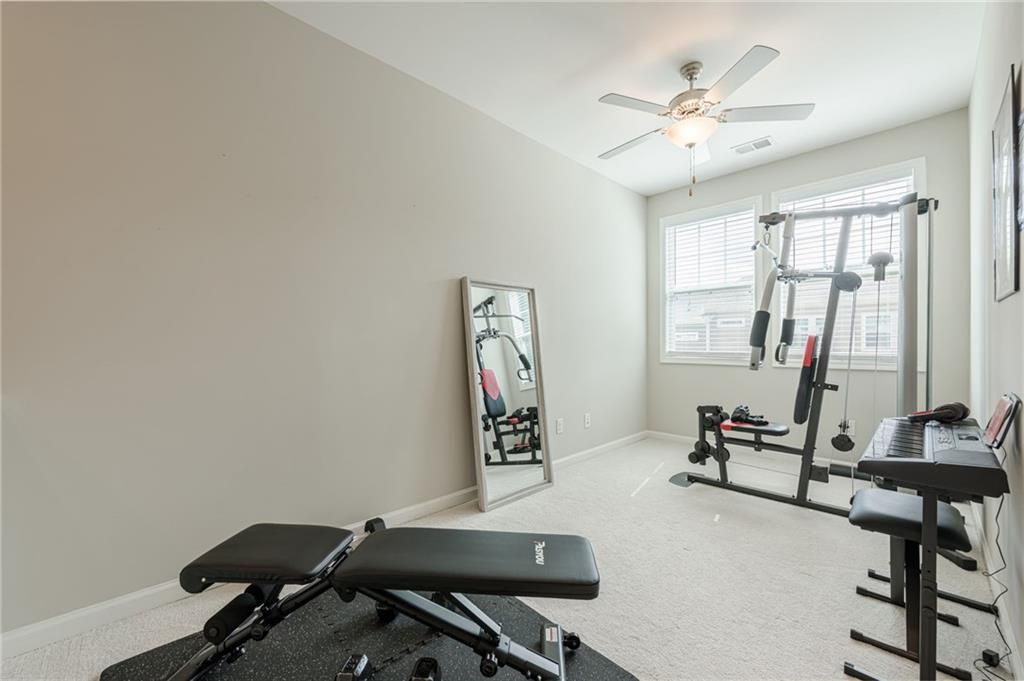 Image 32 of property listing at 719 Topsail Lane, Alpharetta, GA 30005