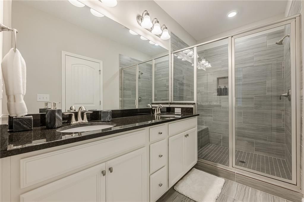 Image 41 of property listing at 719 Topsail Lane, Alpharetta, GA 30005