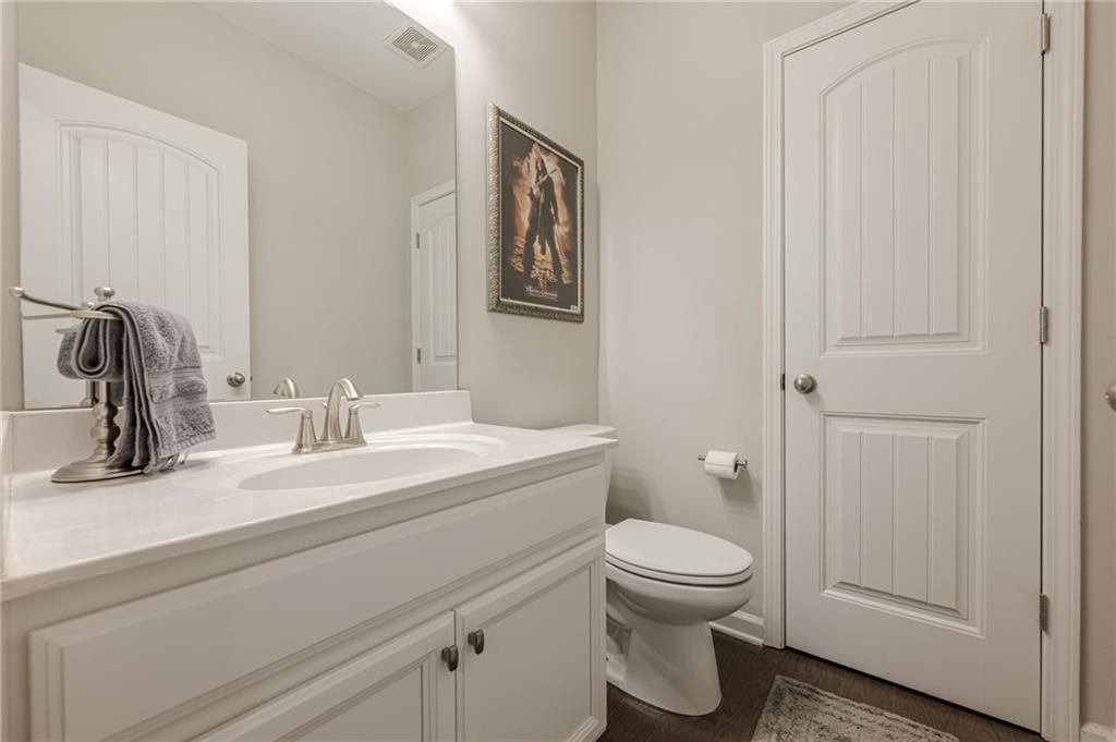 Image 47 of property listing at 719 Topsail Lane, Alpharetta, GA 30005