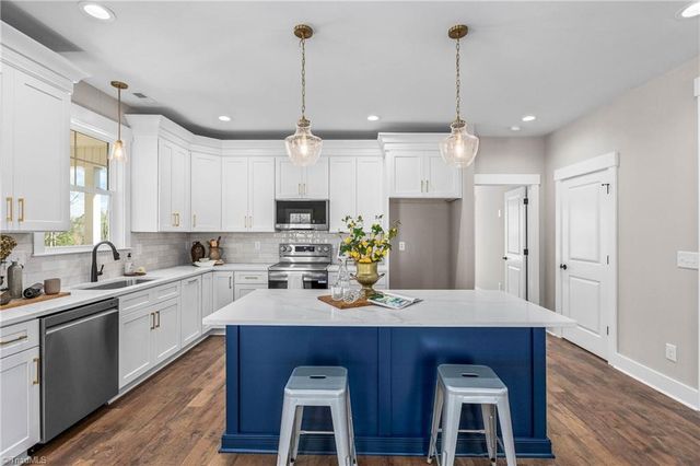 3439 Transou Road, Pfafftown, NC 27040