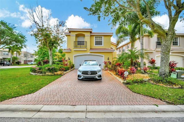 11729 Rock Lake Ter, Boynton Beach, FL 33473